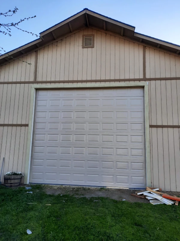 Need Help on your Emergency Garage Door Repair in Hollister, CA?