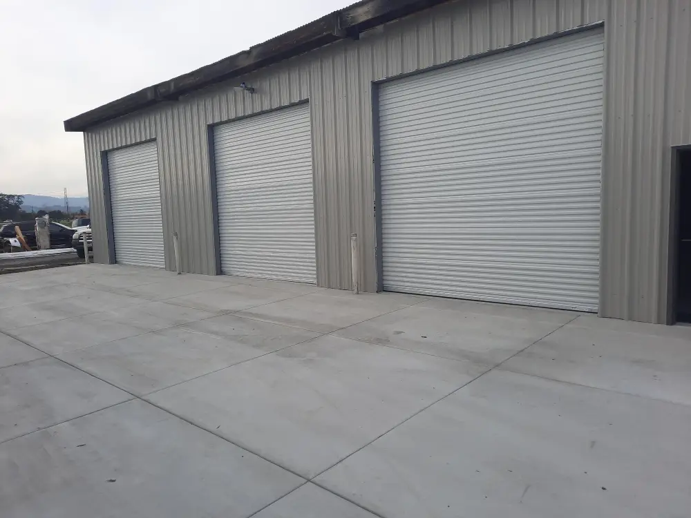 Looking for Commercial Garage Door Installation in Hollister, CA?